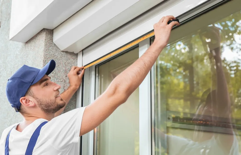 Réparation de volets roulants manuels , Sangles effilochées, Manivelles cassées